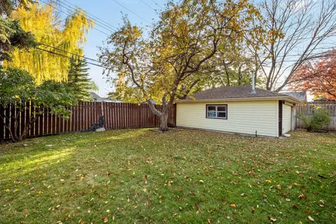 41 Haddock Road SW photo 36