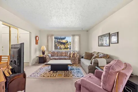 41 Haddock Road SW photo 4
