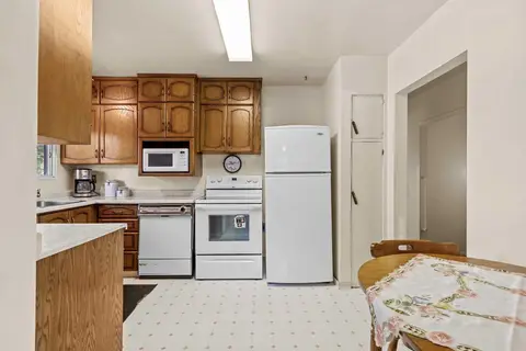 41 Haddock Road SW photo 9