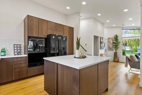 9716 2 Street SE photo 13