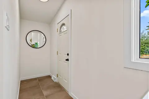 9716 2 Street SE photo 17