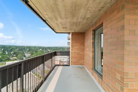 1202, 9800 Horton Road SW photo 40