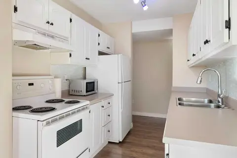 932, 11620 Elbow Drive SW photo 5