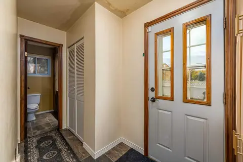 404 Attica Drive SE photo 21