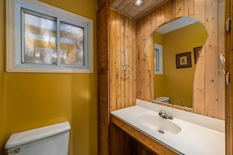 404 Attica Drive SE photo 22