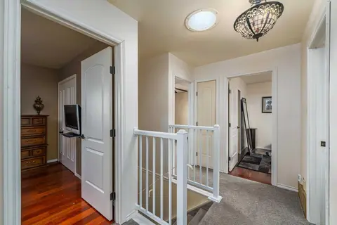 404 Attica Drive SE photo 23