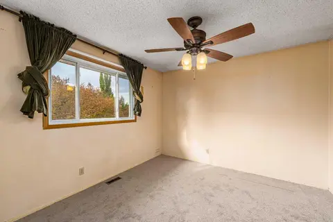 404 Attica Drive SE photo 27