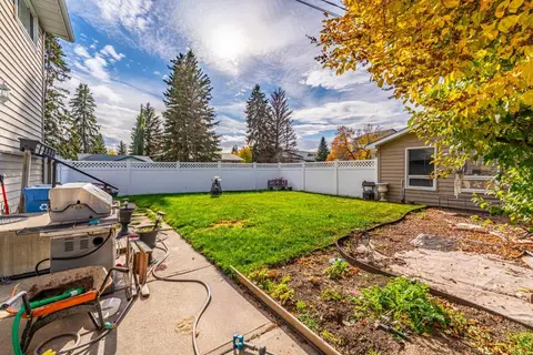 404 Attica Drive SE photo 34