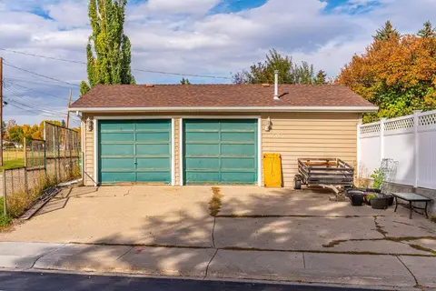 404 Attica Drive SE photo 36