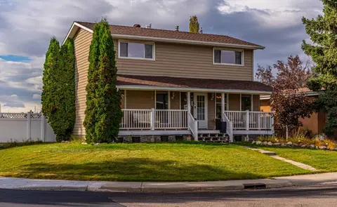 404 Attica Drive SE photo 4