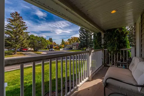 404 Attica Drive SE photo 9