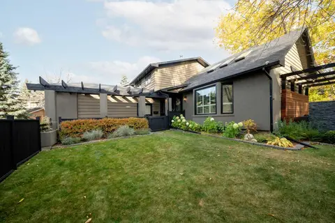 31 Canterville Bay SW photo 18