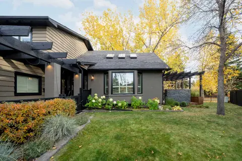 31 Canterville Bay SW photo 19