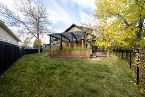 31 Canterville Bay SW photo 20