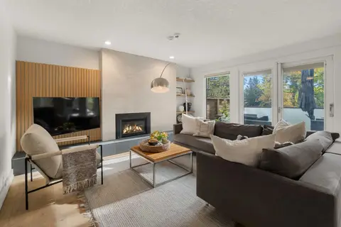 31 Canterville Bay SW photo 22