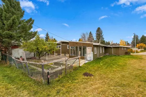 132 Lake Wapta Rise SE photo 29