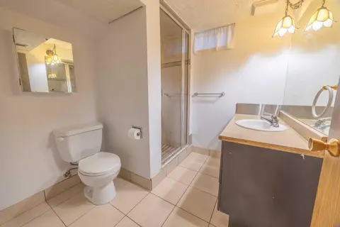 53 Kentish Drive SW photo 28