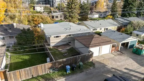 53 Kentish Drive SW photo 39