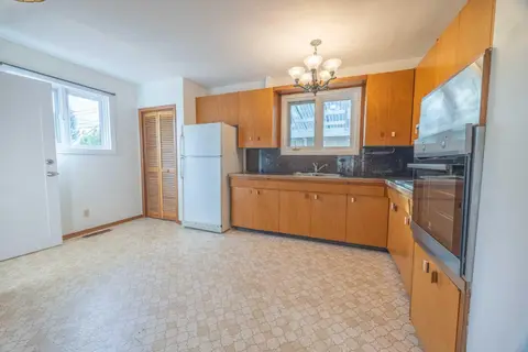 53 Kentish Drive SW photo 9