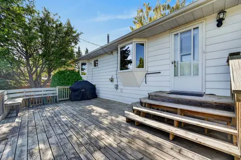 637 Willowburn Crescent SE photo 42