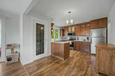 623 Cantrell Place SW photo 4