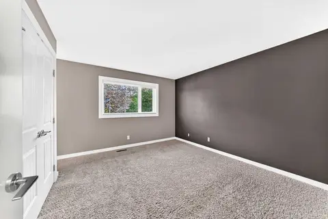912 Lake Arrow Way SE photo 18