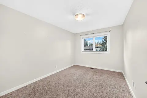 912 Lake Arrow Way SE photo 25