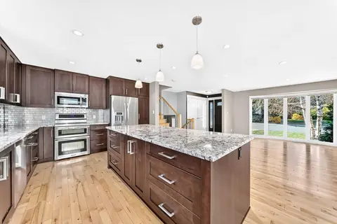 912 Lake Arrow Way SE photo 5