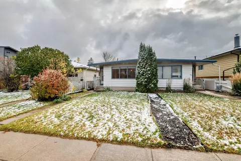 823 67 Avenue SW photo 38
