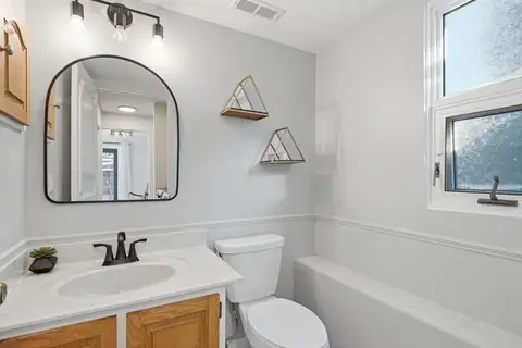 543 Willingdon Boulevard SE photo 21