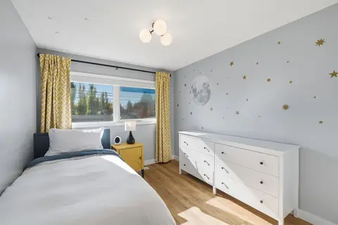 543 Willingdon Boulevard SE photo 28