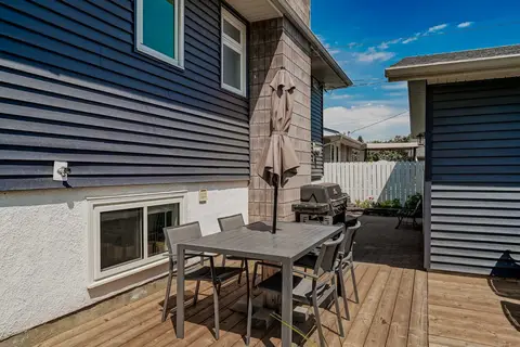 10704 Maplecrest Road SE photo 32