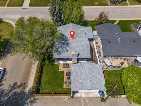 10704 Maplecrest Road SE photo 42