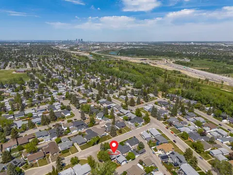 10704 Maplecrest Road SE photo 44