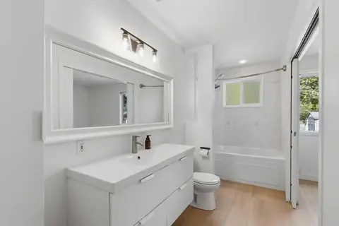 148 Cantrell Drive SW photo 11