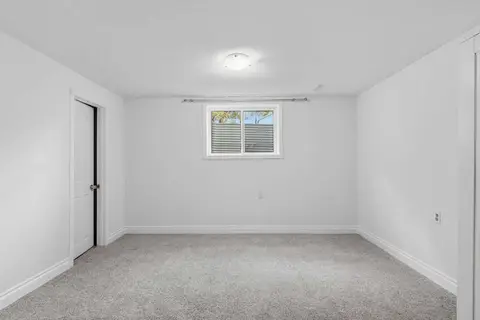 148 Cantrell Drive SW photo 18
