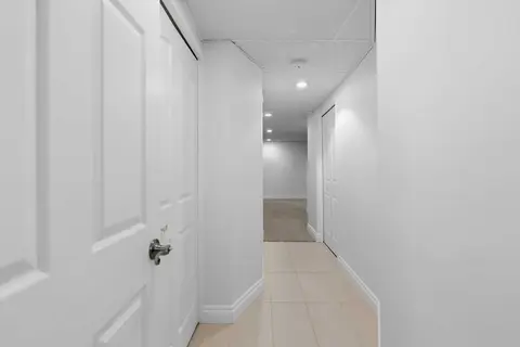 148 Cantrell Drive SW photo 21