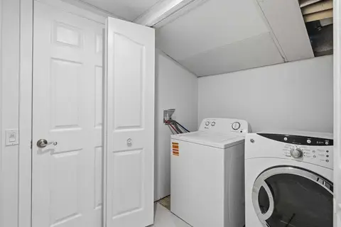 148 Cantrell Drive SW photo 22