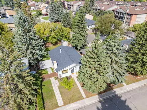 148 Cantrell Drive SW photo 34