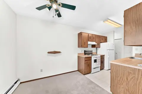 17, 366 94 Avenue SE photo 12