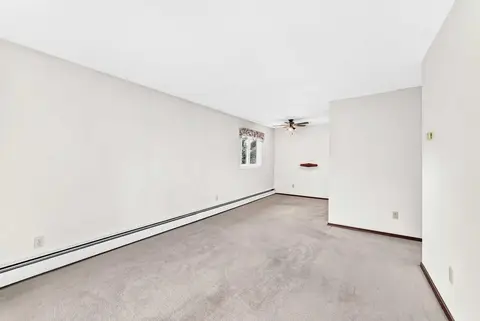 17, 366 94 Avenue SE photo 16