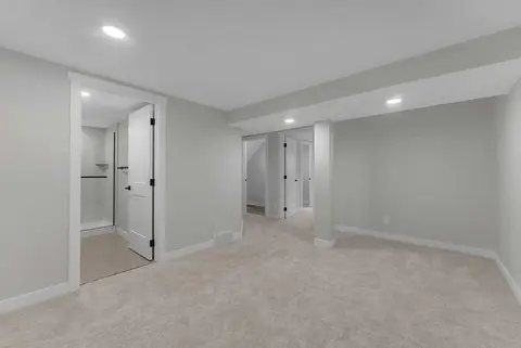 10 Atlanta Crescent SE photo 34