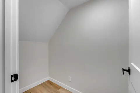 10 Atlanta Crescent SE photo 39