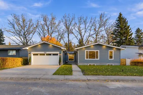 180 Maple Court Crescent SE, Calgary