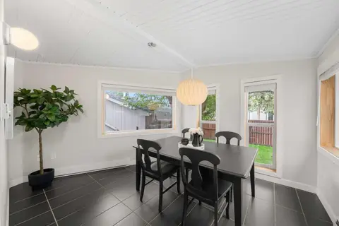 92 Chinook Drive SW photo 16