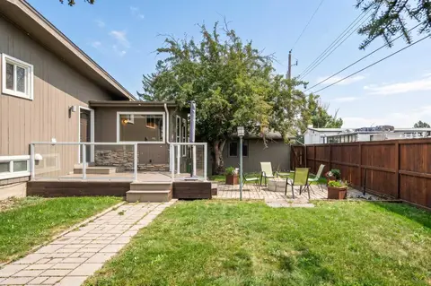 92 Chinook Drive SW photo 38