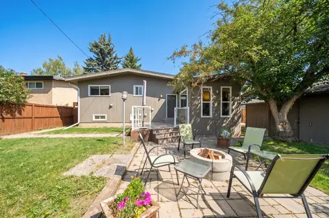 92 Chinook Drive SW photo 42