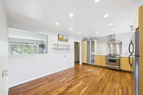 28 Franklin Drive SE photo 15
