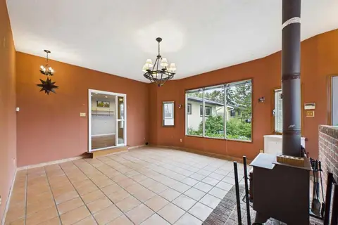 28 Franklin Drive SE photo 18