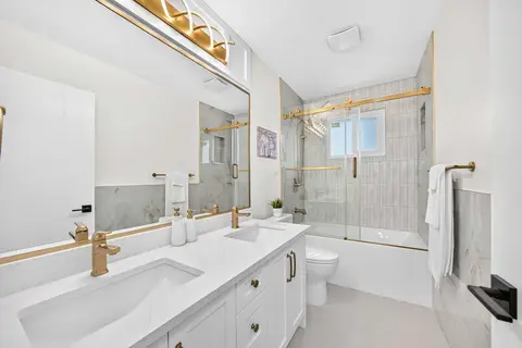 808 Avonlea Place SE photo 19
